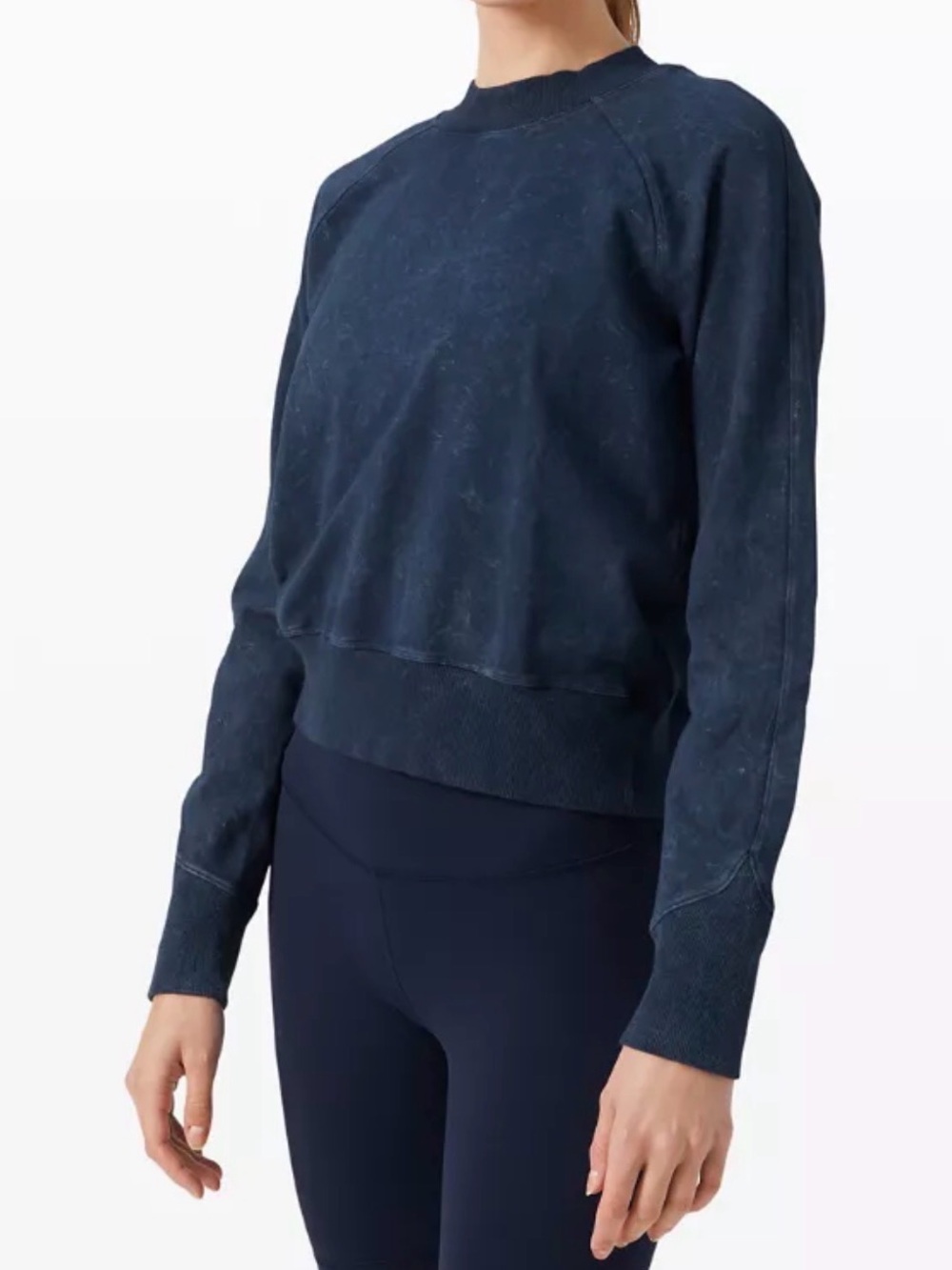 Lululemon Ready to Roll Crew size 6